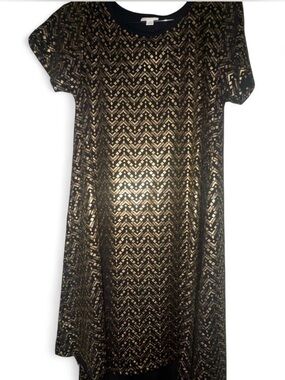 LuLaRoe Carly Black and Gold Chevron Metallic Top